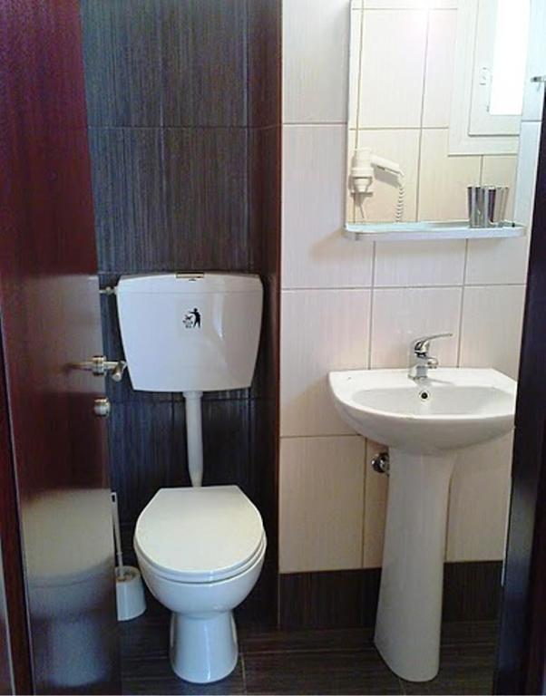 Marie Claire Studios Olympiakí Aktí Chambre photo